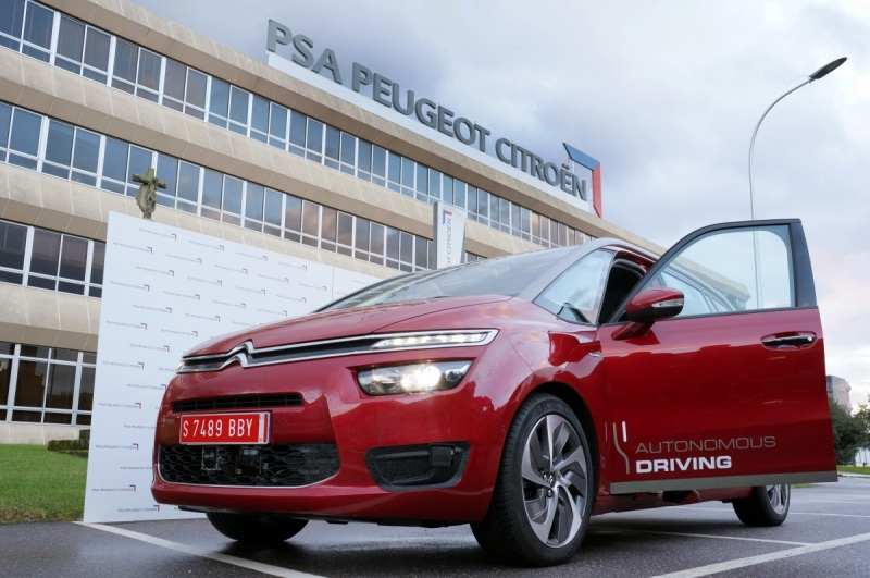 Autonomiczny model PSA przejechał 3000 kilometrów po drogach Europy